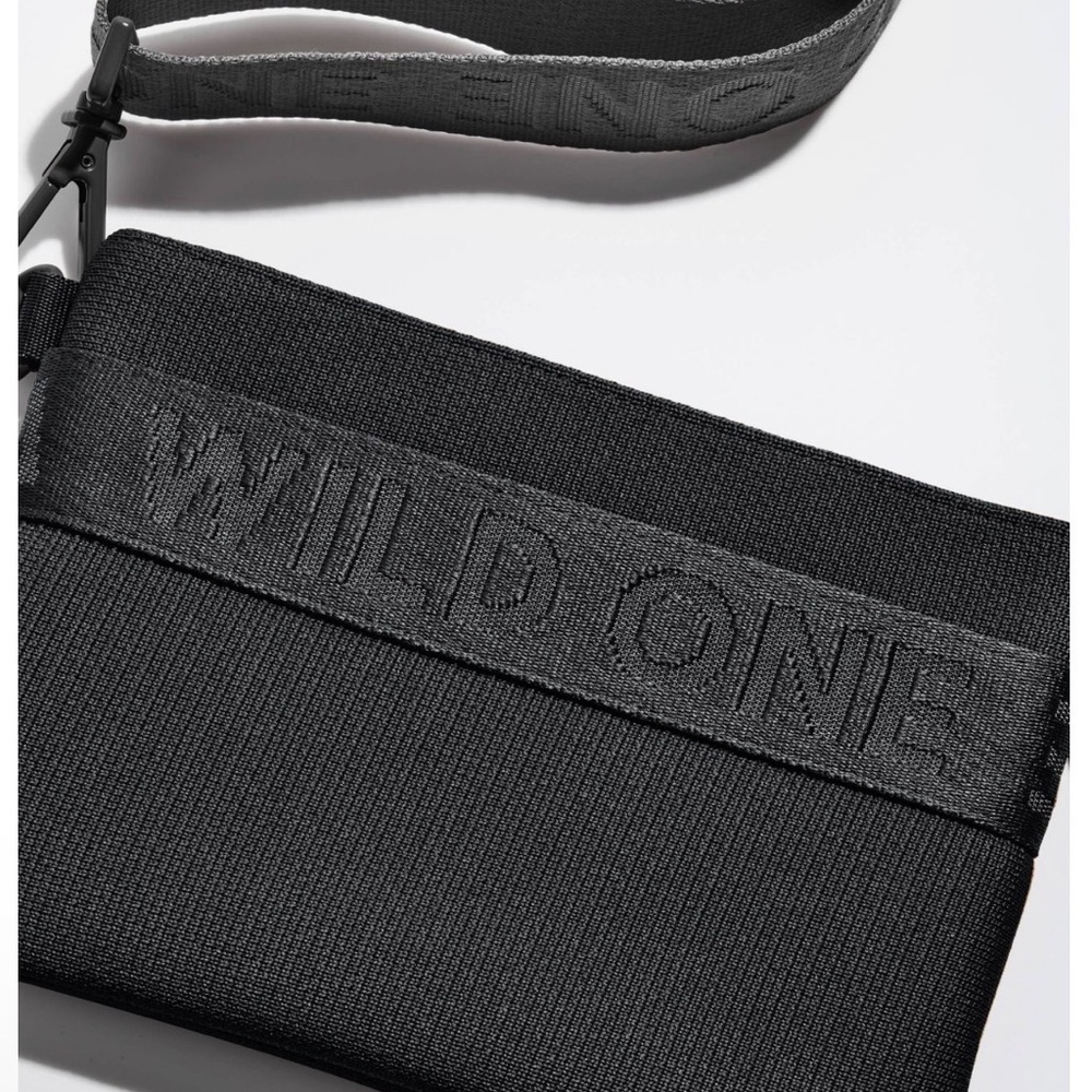 Wild One - Recycled Knit Eco Cross Body Treat Pouch: Black - Picture 2 of 5